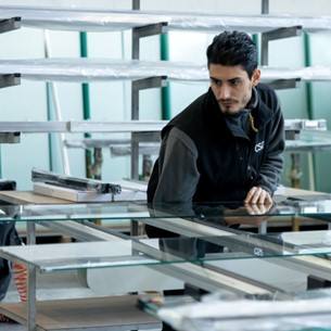 Guida Completa al Montaggio del Box Doccia: Chi Chiamare, Costi e Consigli Utili dai Migliori Produttori in Italia