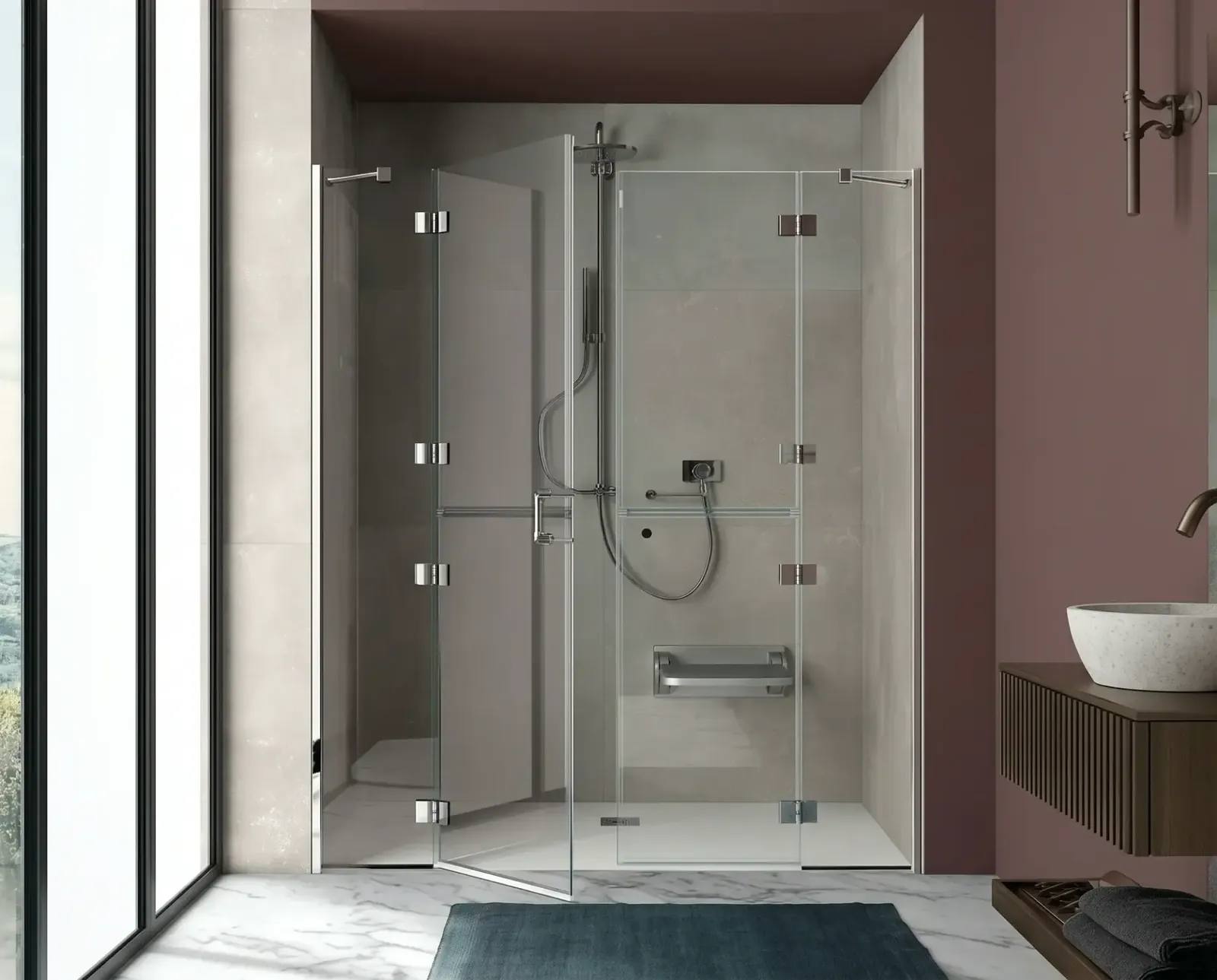 Siège de douche PMR : fixe, rabattable ou mural ?
